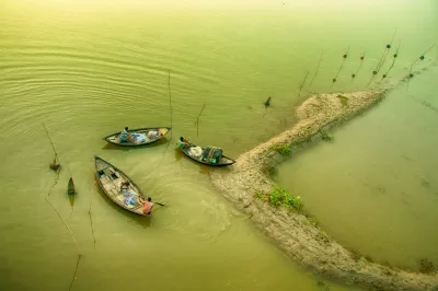 Boat in India. Photo by Sudipta Das, 2015 CGAP Photo Contest